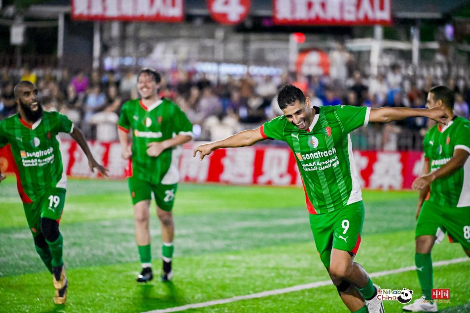 阿尔及利亚球员在欧洲比赛中团结抗争的简单介绍